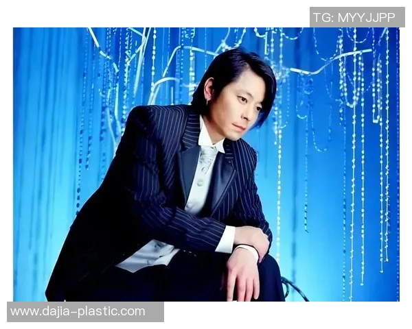 王岚的音乐旅程：从青涩歌手到华语乐坛璀璨明星的蜕变与成长