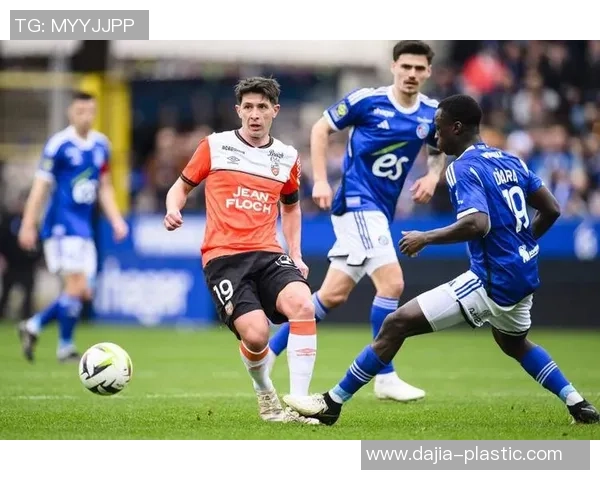 里尔主场迎战斯特拉斯堡争夺法甲积分榜重要胜利